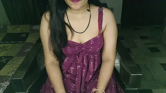 aarushi_sharmaa live cam on StripChat