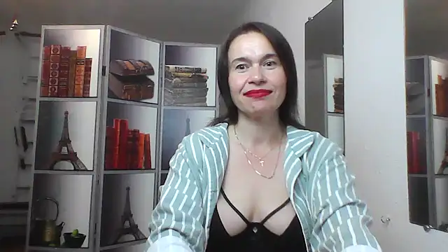 Selena_Moo live cam on StripChat