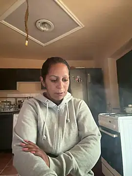 wildfarmbabe (F milf) - Felső levétele/topless