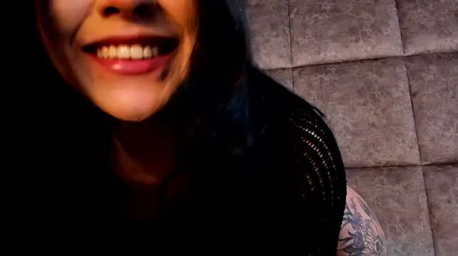AnyaJay live cam