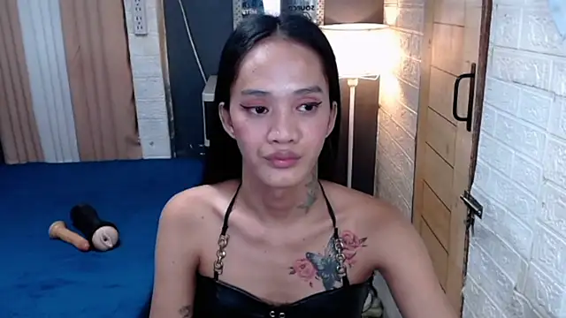 urTshugecock live cam