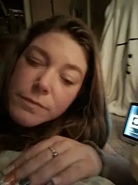 bettyandearl (F milf) - Need something to live for
