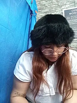 Sofia_Honey1 live cam on StripChat