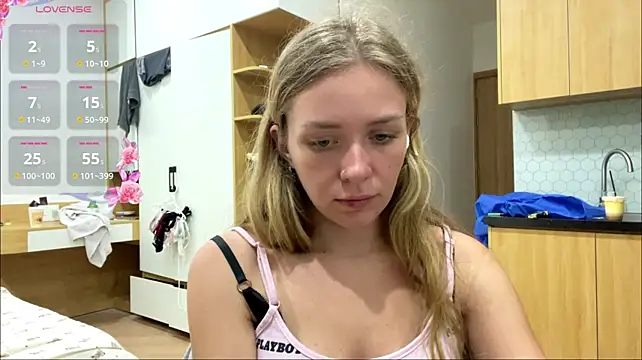 One_On_Mllion live cam on StripChat