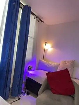 AndreaVel live cam on StripChat