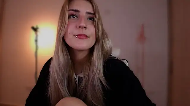 Dakotaa_ live cam on StripChat