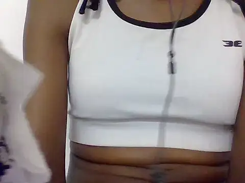 Young_Cie live cam on StripChat