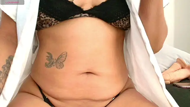 alyssia_ocean live cam on StripChat