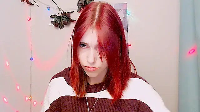 GuessMe___ live cam on StripChat