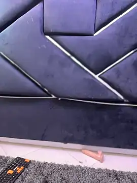 valenlopezz_ live cam on StripChat