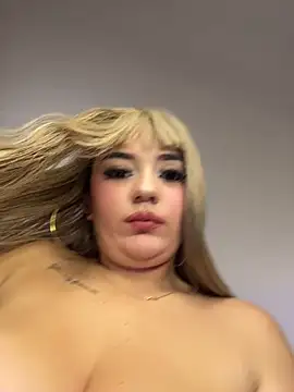 ValeriaCarter live cam on StripChat