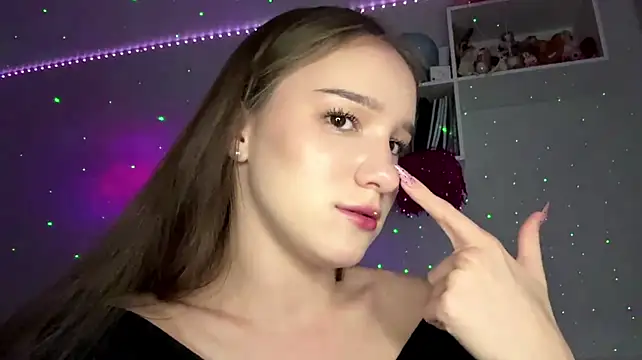 DonetteAlaya live cam on StripChat