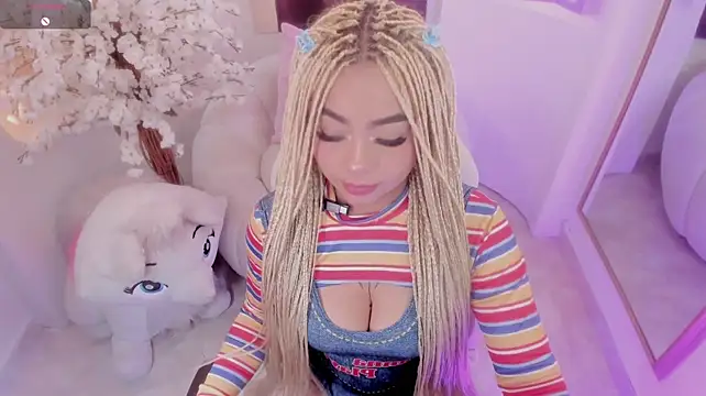 conny__curly live cam on StripChat