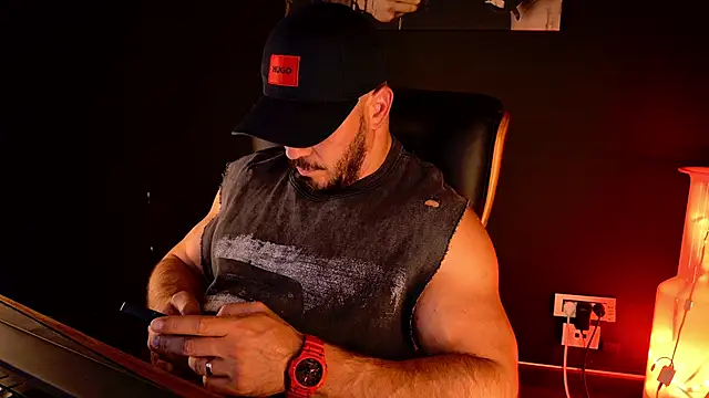AngeloEric live cam on StripChat