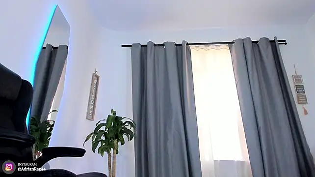 Mr_adrian live cam on StripChat