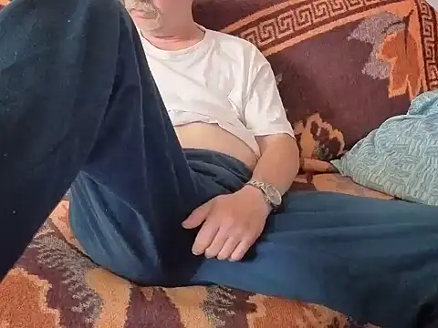 cumloverboyxx69