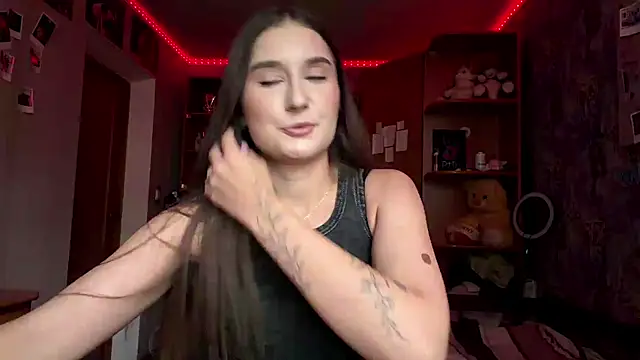 KittyNoSkirty live cam on StripChat