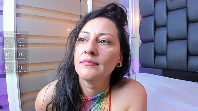 miriam_milf's live room