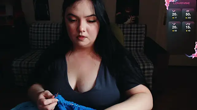 EmillyBones live cam on StripChat