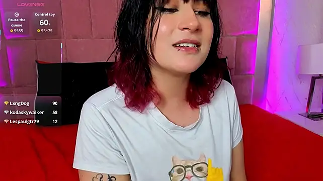 RobinBennett live cam on StripChat