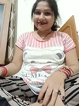 Heyy_Anshi live cam on StripChat