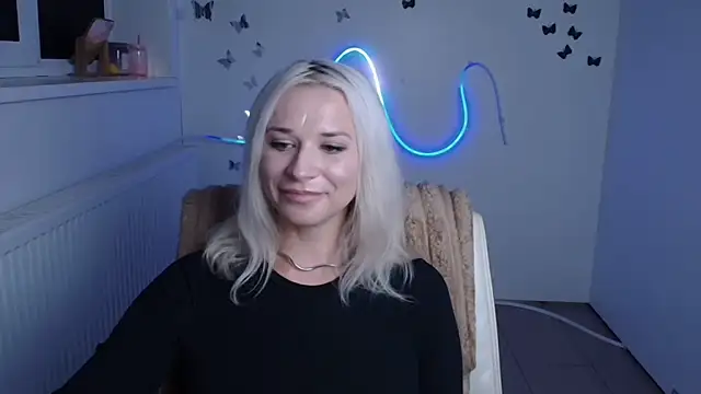 Melodie_Aster live cam on StripChat