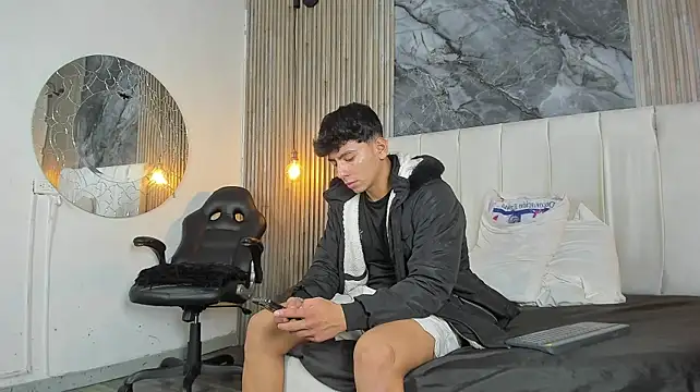 dark_ay