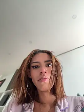 Modella: Amira_BabyHot