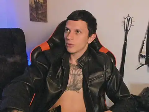 Masterdave7 live cam on StripChat