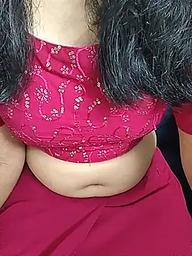 Diyatamil live cam on StripChat