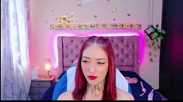 Scarllett_BDSM live cam on StripChat