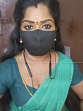 tamilammukuttyy live cam on StripChat