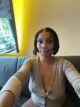 ___Nessa live sex cam