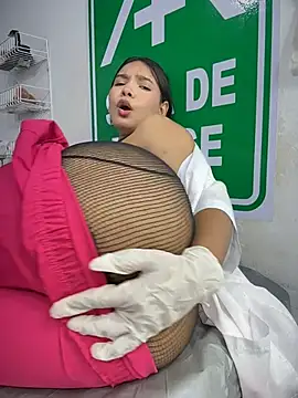 Kinky_DoctorX live cam on StripChat