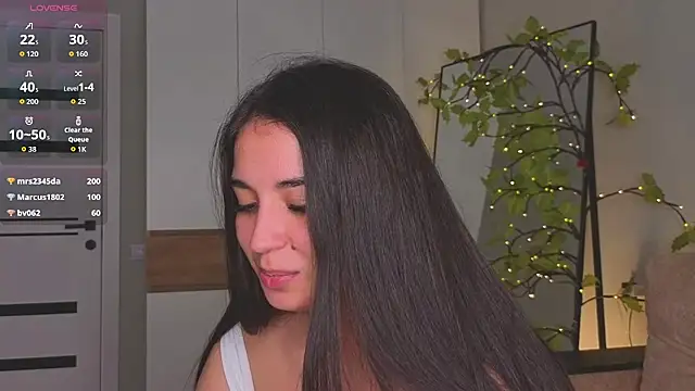 MollyGilberg live cam on StripChat