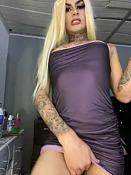 valen_lewiiz live cam on StripChat