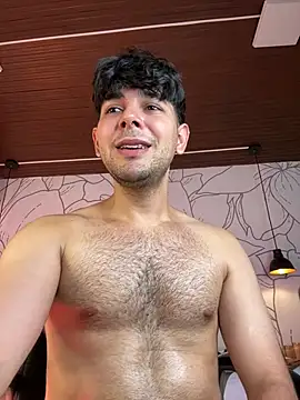 Samir_bear live cam on StripChat
