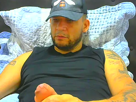 altenori live cam on StripChat