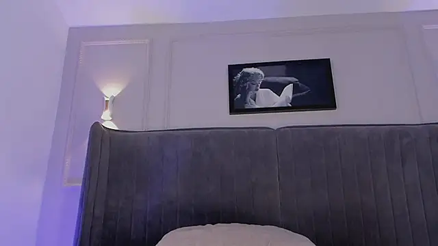 Saturn1a live cam on StripChat