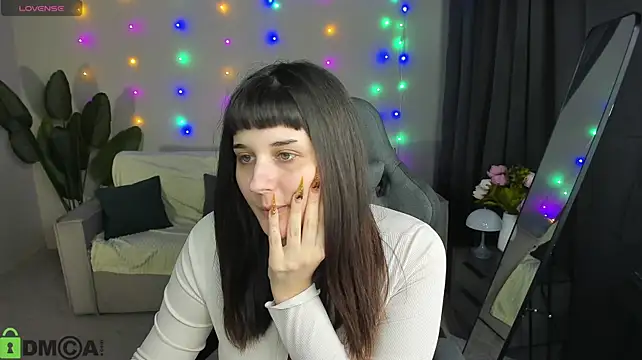 Mia__sensual live cam on StripChat