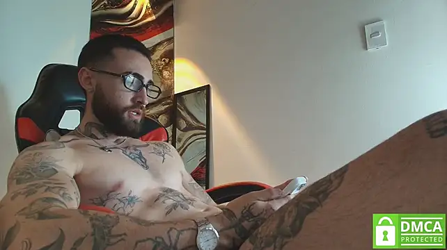 Luke_davis01 live cam on StripChat