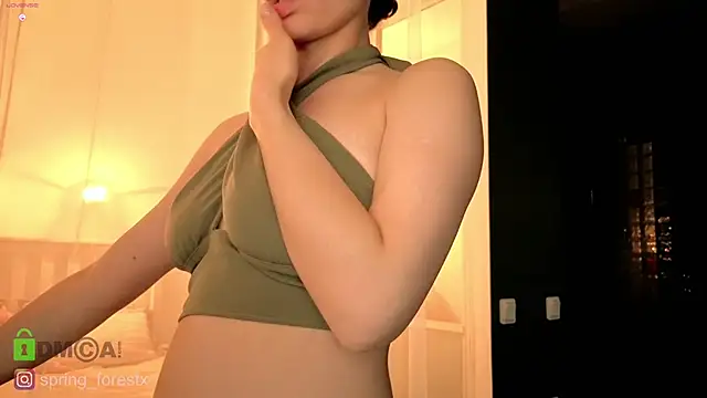 spring_forest live cam on StripChat