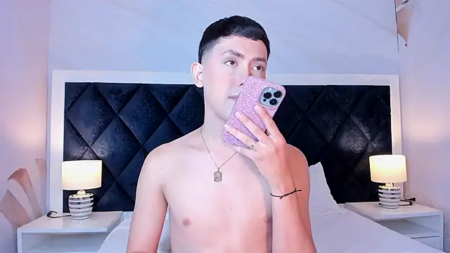 Iam_Caami_ live cam