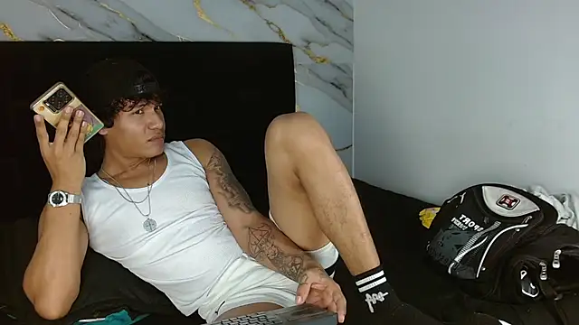 MaximilianRoth live cam