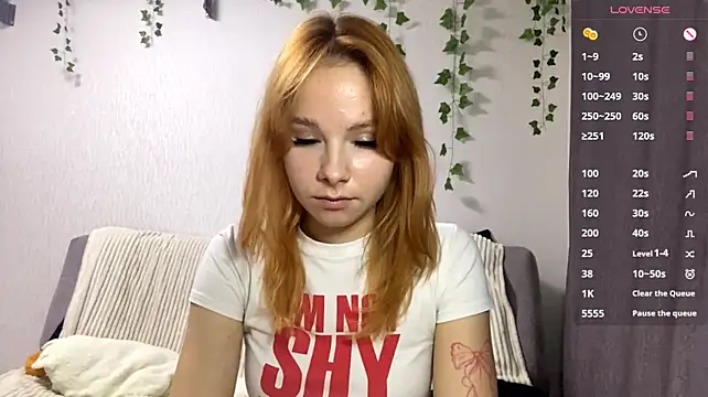 dreamchase (F teen) - Squeeze my booty