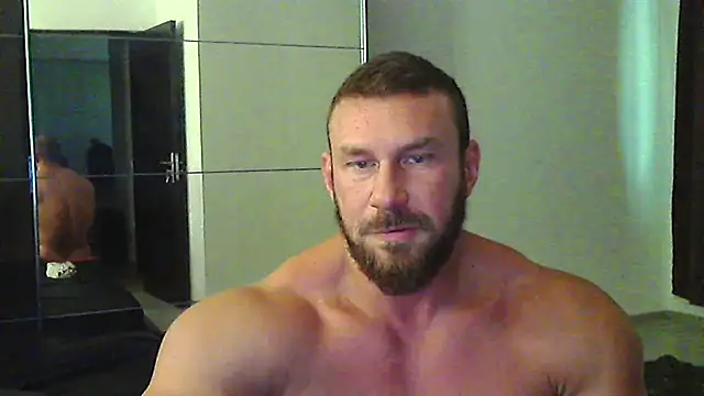 muscularkevin live cam