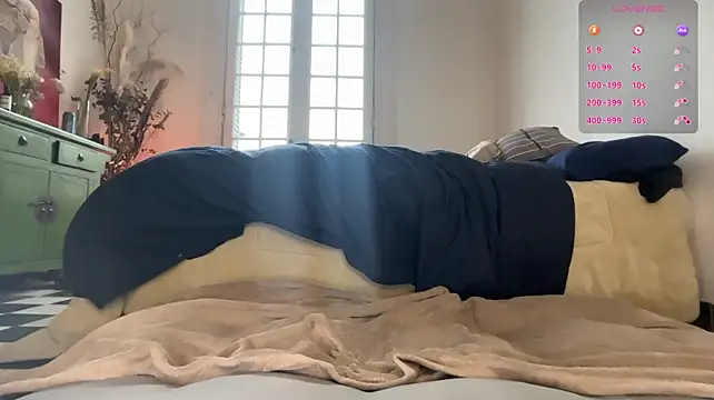 AliceSnowCatt live cam