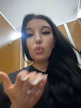 Tisha_Busty