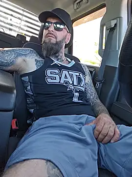 Beardedtattood live sex cam