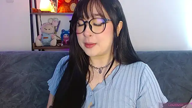 Oliviargf live cam on StripChat
